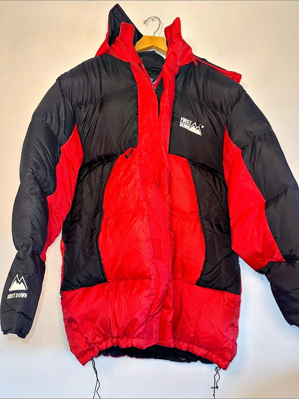 First Down Vintage Expedition Gear Down Puffer Jacket Red & Black